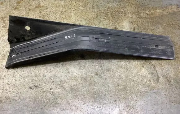 BMW 3 E36 Rear sill trim cover 51478119264