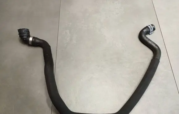 Audi Q4 Sportback e-tron Engine coolant pipe/hose 1EA121051T