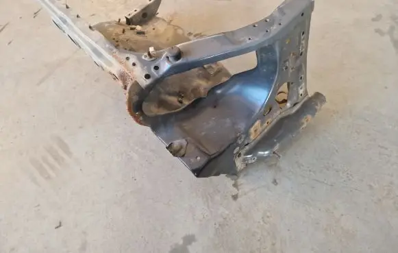 Mitsubishi L200 Front side member 