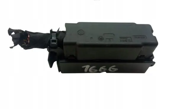 Audi A3 S3 8P ABS module connector plug 1K0614517DE