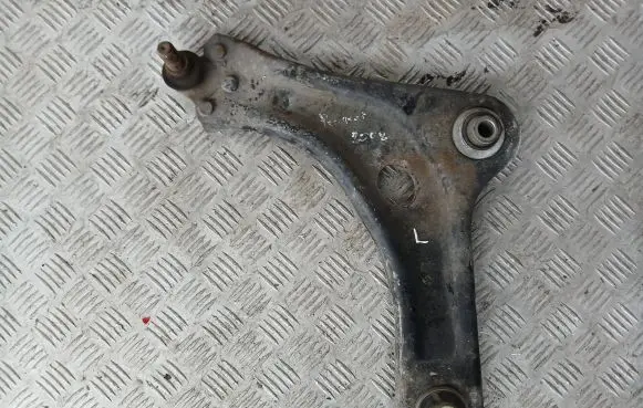Peugeot 2008 I Front control arm