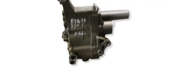 BMW 3 E90 E91 Oil pump 7516396