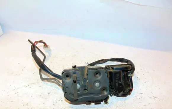 Mazda Premacy Front door lock CB0759310B