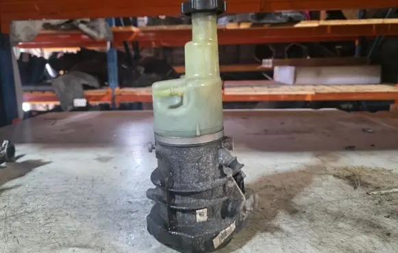 Ford Mondeo MK IV Power steering pump BG913K514AB