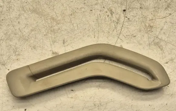 Volvo S80 Seat belt trim 1882