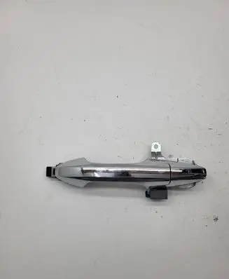Honda CR-V Front door exterior handle 03300622A