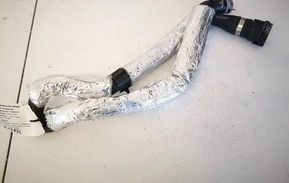Porsche Panamera (970) Engine coolant pipe/hose 97057273600