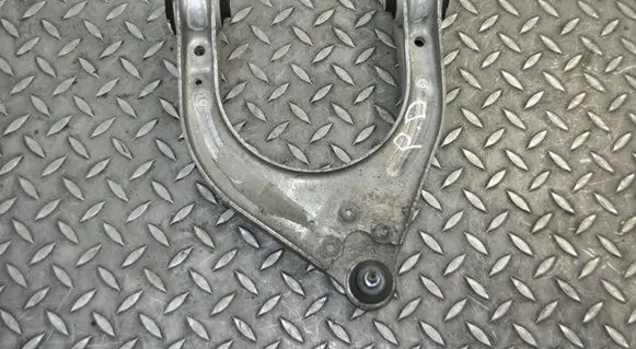 Mercedes-Benz E W211 Front upper control arm/wishbone 