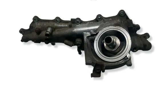 Toyota Land Cruiser (J120) Oil filter mounting bracket 