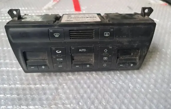 Audi A6 S6 C5 4B Climate control unit 4B0820043F 5HB00760404 D610000