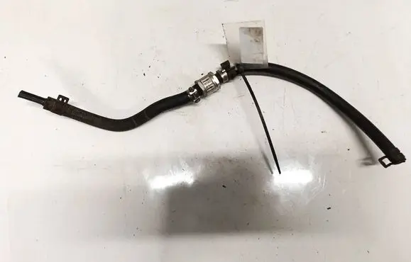 Volkswagen Golf III Fuel line/pipe/hose 1h0133990