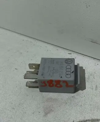 Volkswagen Touran I Other relay 1K0951253
