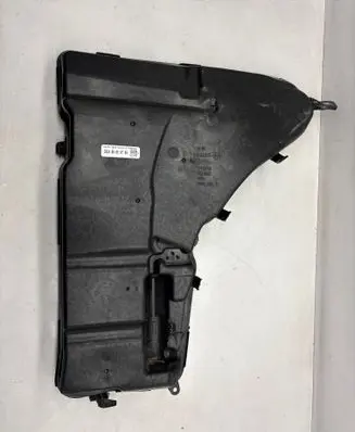 BMW 5 G60 G61 Windshield washer fluid reservoir/tank 61667011095 7011095 11115710