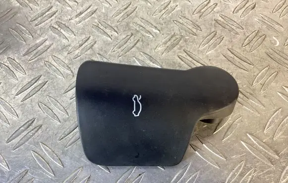Porsche Macan (95B) Engine bonnet (hood) release handle 8T2823533