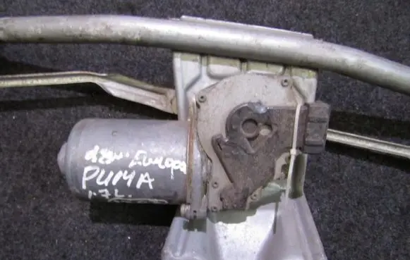 Ford Puma Wiper motor 404240 96fb-17b571-da