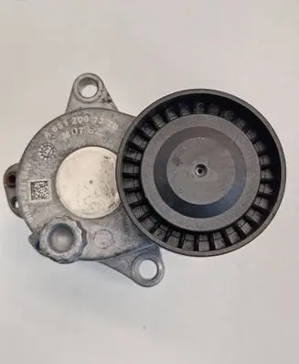 Mercedes-Benz E W212 Generator/alternator belt tensioner A6512001370