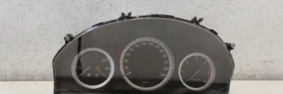 Mercedes-Benz C W204 Speedometer (instrument cluster) A2049003702 2049003702