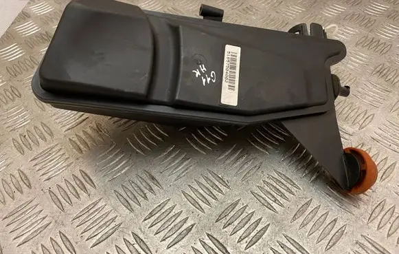 Intake resonator