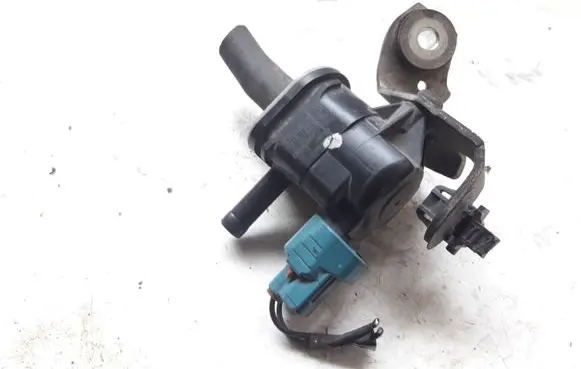 Toyota Auris 150 Vacuum valve 9091012276