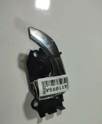 Hyundai Santa Fe Rear door interior handle 