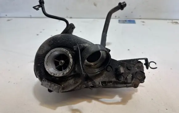 Mercedes-Benz E W211 Turbo A6460900180