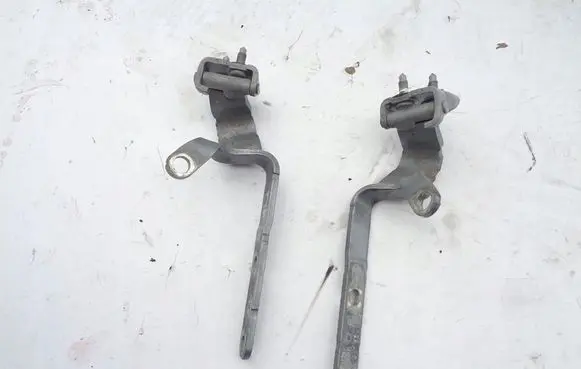 KIA Venga Tailgate/trunk/boot hinge