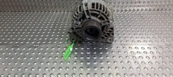 Volkswagen Golf IV Generator/alternator 028903028D