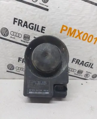 Volkswagen PASSAT B6 Alarm system siren 1K0951605C