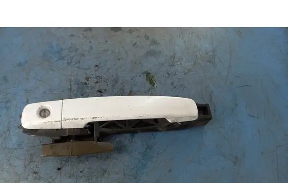 Nissan Quest Front door exterior handle 