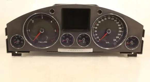 Volkswagen Phaeton Clock 3D0920882M