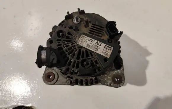 Volkswagen PASSAT B6 Generator/alternator 021903026L 2542783D