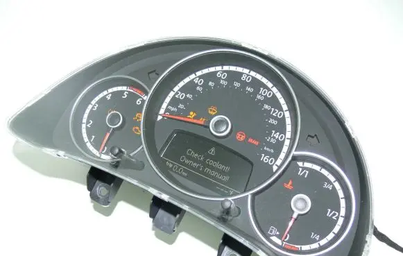 Volkswagen Beetle A5 Speedometer (instrument cluster) 5C5920970G