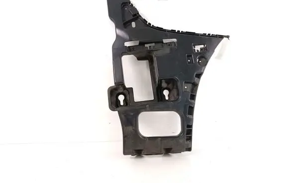 BMW 2 F46 Rear bumper mounting bracket 7318754