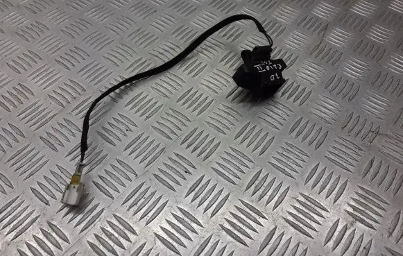 Renault Clio II Tailgate exterior lock 