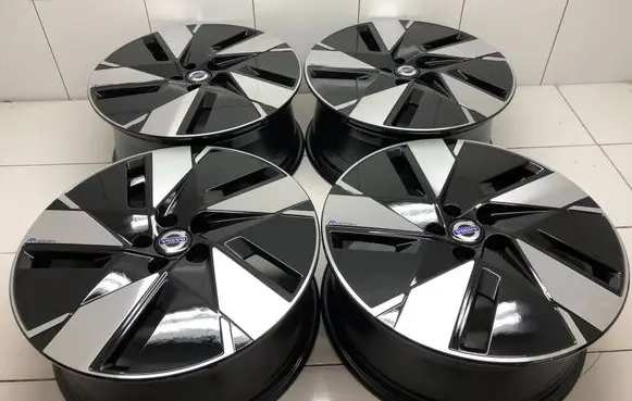 Volvo XC40 R19 alloy rim 