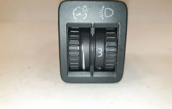Volkswagen PASSAT B6 Headlight level adjustment motor 3C0941333A