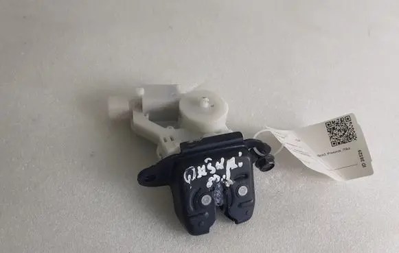 Nissan Qashqai Tailgate/trunk/boot lock/catch/latch