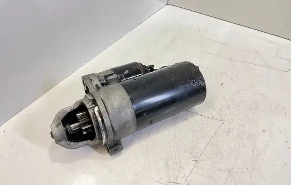 Audi A6 S6 C6 4F Starter motor 0001109258