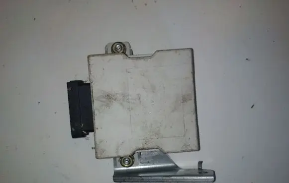 Toyota Corolla Verso E121 Window wiper relay 859400F010A