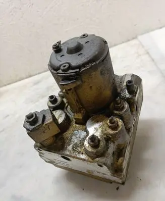 Mercedes-Benz E W210 ABS Pump 0265217007 0024318742 J1828458504