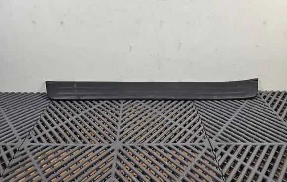 Lexus RX 330 - 350 - 400H Front sill trim cover 6791248050