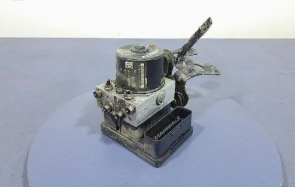 Volkswagen Golf Plus ABS Pump 1K0614517M