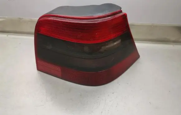 Volkswagen Golf IV Rear/tail lights 1J6945112 1J6945257