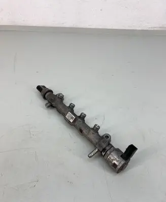 Volkswagen PASSAT B8 Fuel main line pipe 04L130764C