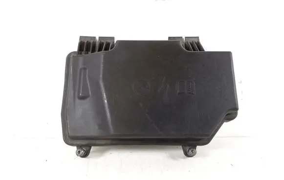 Mercedes-Benz C W205 Fuse box cover A2055400182