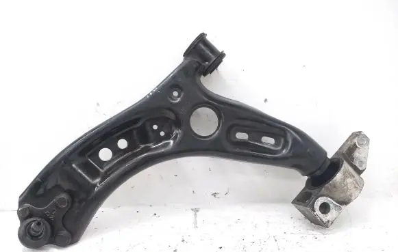 Volkswagen Touran II Front lower control arm/wishbone
