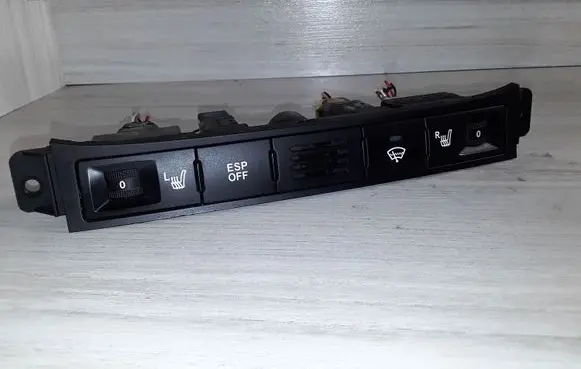 KIA Carnival Seat heating switch 937004D080VAD08