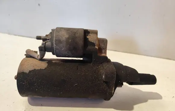 Audi A4 S4 B7 8E 8H Starter motor 0001109066