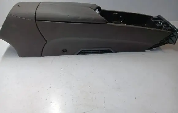 Maserati Quattroporte Center console 06700149540