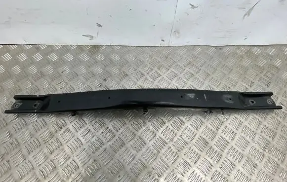 BMW X5 E70 Radiator support slam panel bracket 7158437